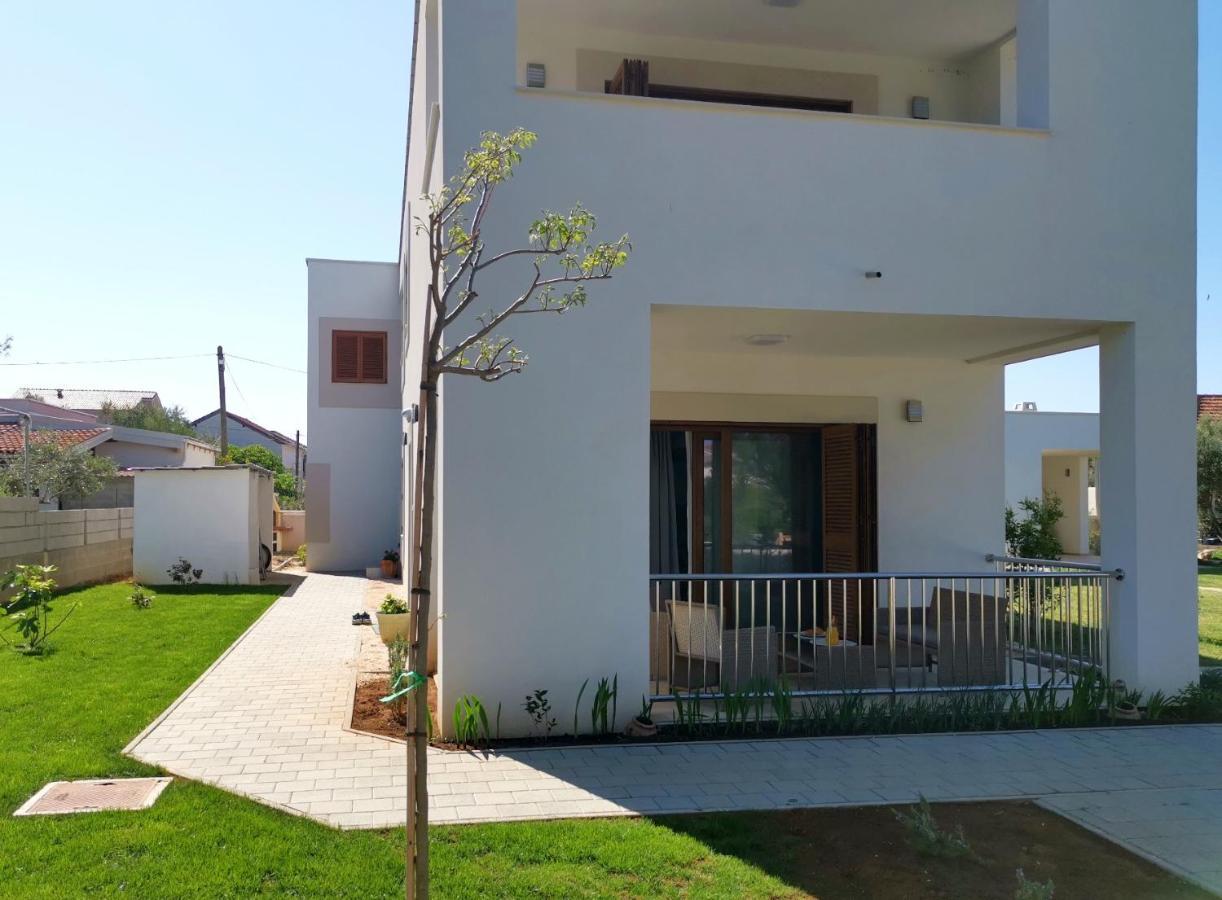 Apartments Leticia Vrsi Esterno foto